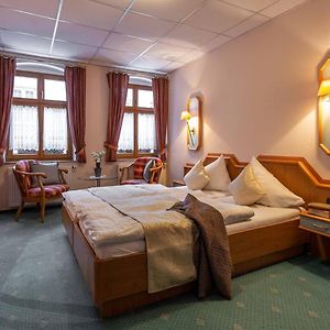 Superior Zimmer mit Kingsize-Bett